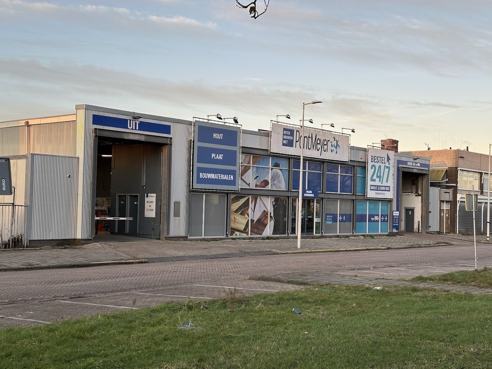 Bouwmarkten en -leveranciers